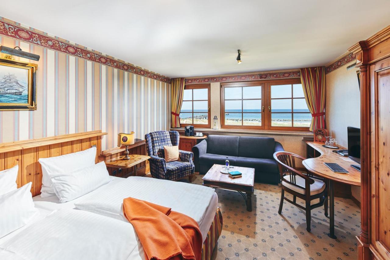 Moby Dick Hotel & Ferienwohnungen วุสโทรว์ ภายนอก รูปภาพ