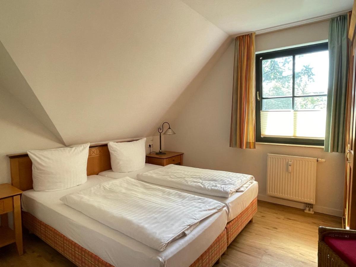 Moby Dick Hotel & Ferienwohnungen วุสโทรว์ ภายนอก รูปภาพ