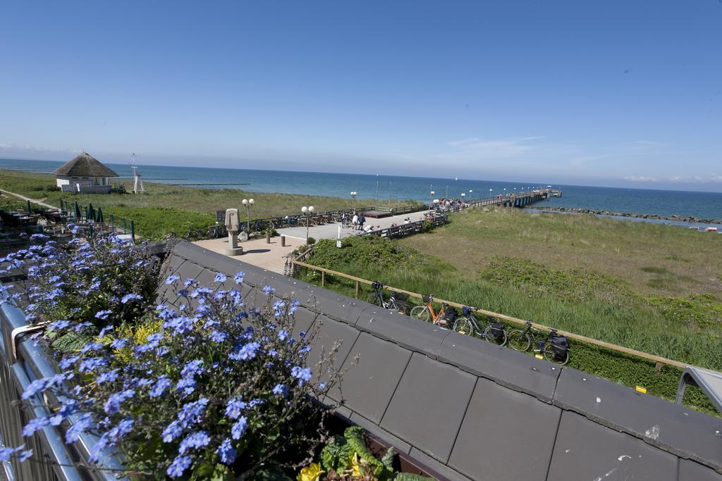 Moby Dick Hotel & Ferienwohnungen วุสโทรว์ ภายนอก รูปภาพ